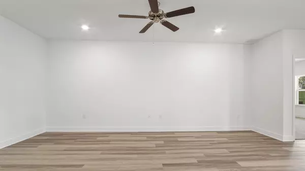 Freeport, FL 32439,80 W Gray Owl Drive
