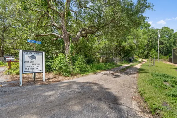 Freeport, FL 32439,87 Pecan Drive