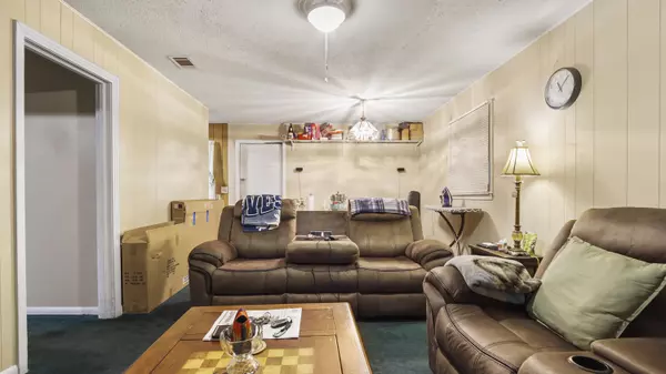 Defuniak Springs, FL 32433,135 Aero Drive