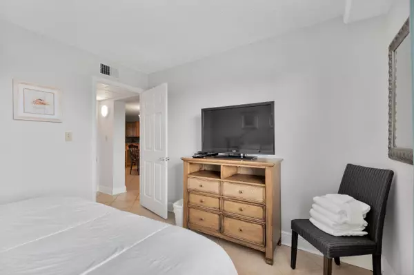 Fort Walton Beach, FL 32548,885 Santa Rosa Boulevard #208