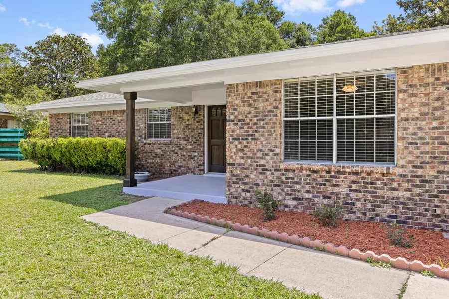 2431 Roberts Drive, Niceville, FL 32578