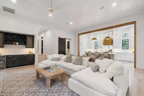 Santa Rosa Beach, FL 32459,127 W Okeechobee