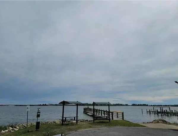 16 Misty Water Lane, Mary Esther, FL 32569