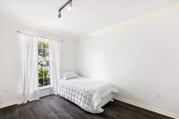 Destin, FL 32541,3928 Mesa Road