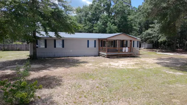 Defuniak Springs, FL 32433,619 Juniper Lake Road
