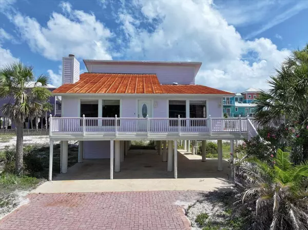 8147 White Sands Boulevard, Navarre, FL 32566