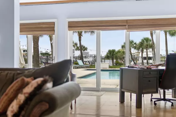 Pensacola Beach, FL 32561,5 Sabine Drive