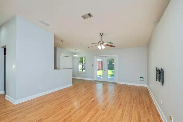 Navarre, FL 32566,8562 Vehlin Court