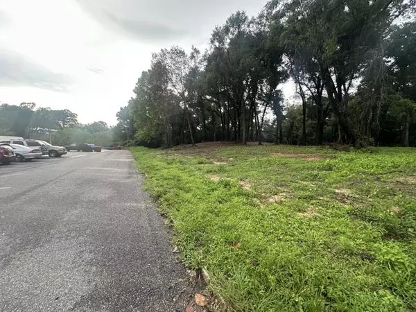 Crestview, FL 32536,TBD Lots 7,8,9 Spring Street