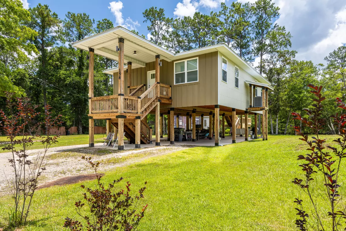 Freeport, FL 32439,158 Johns Lane