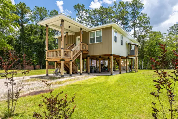 158 Johns Lane, Freeport, FL 32439