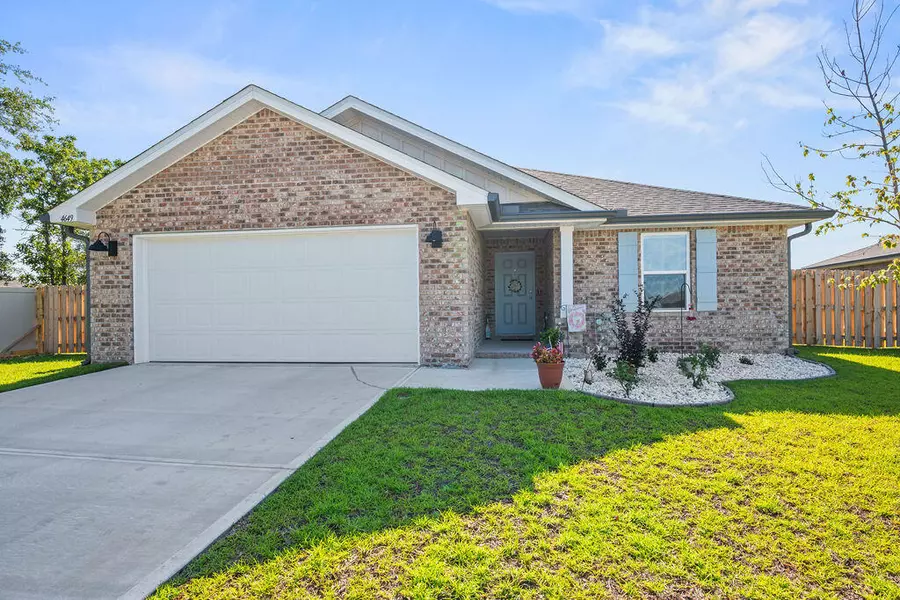 4649 Naval Court, Crestview, FL 32539