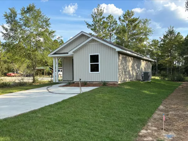 Defuniak Springs, FL 32433,189 W Violet Lane