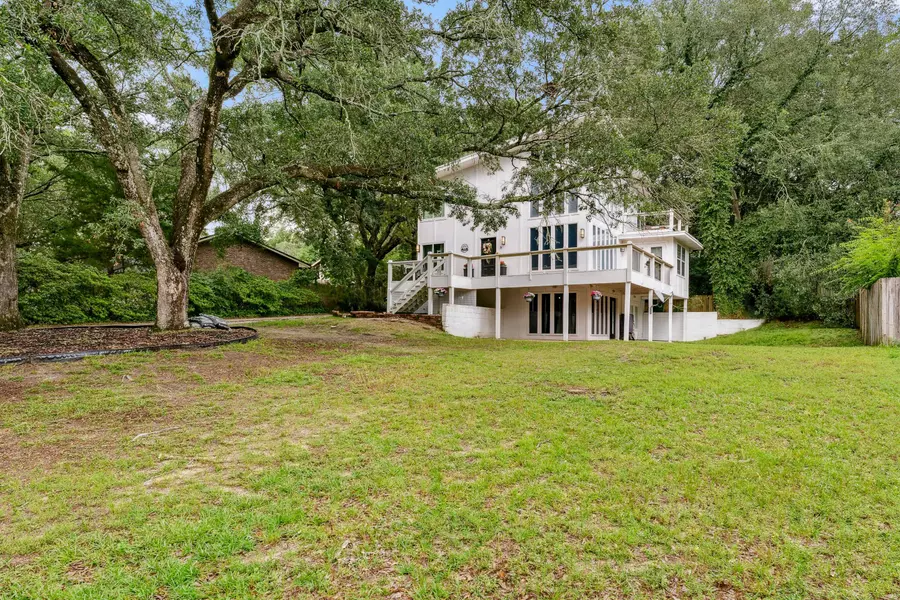 2426 Duncan Drive, Niceville, FL 32578