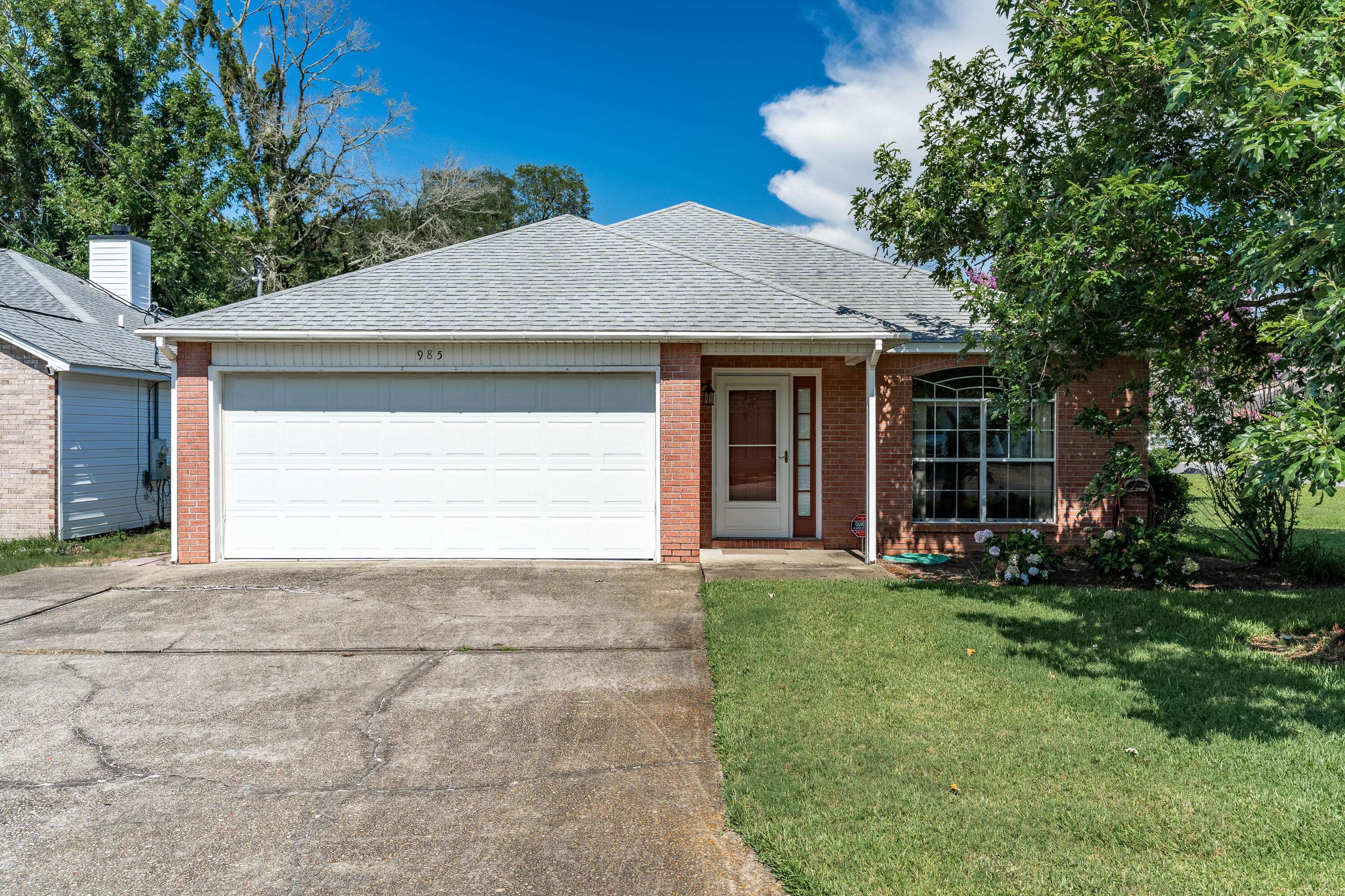 985 Southern Oaks Court, Fort Walton Beach, FL 32547