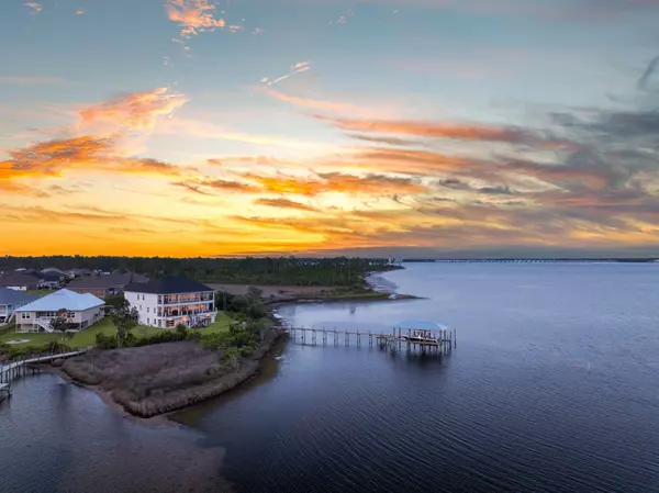 389 Confidence Way, Southport, FL 32409