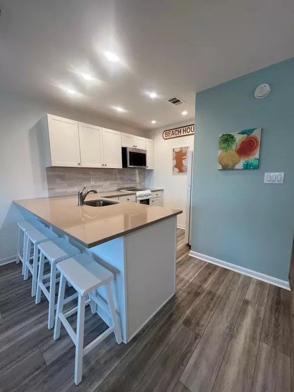 Santa Rosa Beach, FL 32459,3605 E County Highway 30A  #227