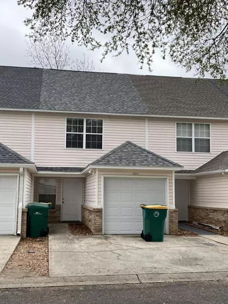 995 Scenic Oak Lane, Fort Walton Beach, FL 32547