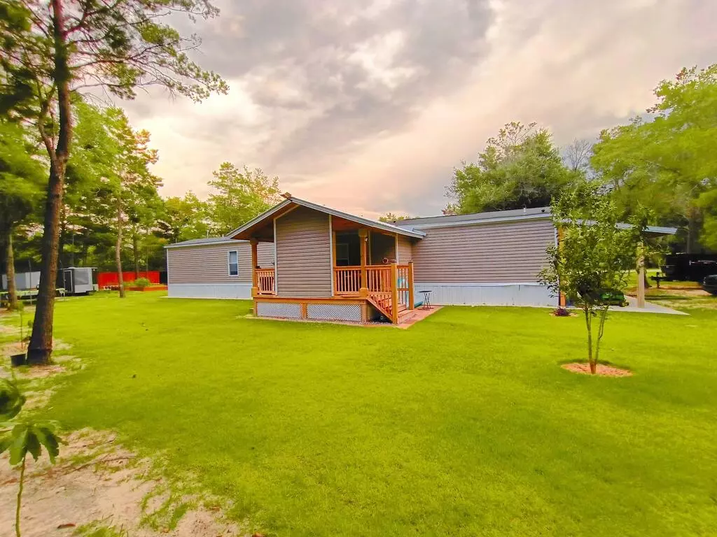 Defuniak Springs, FL 32433,538 Majestic Boulevard