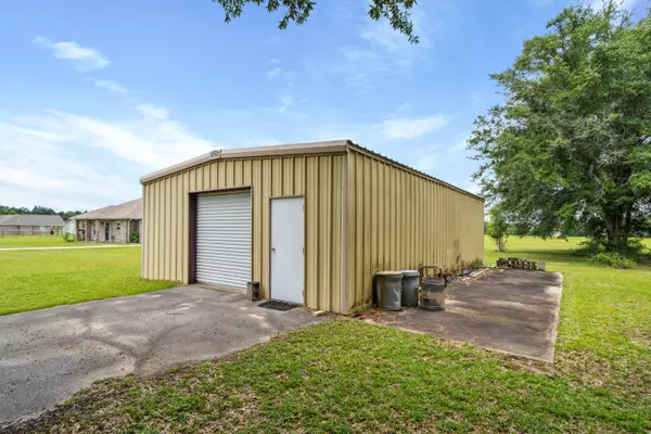 Holt, FL 32564,4820 Griffith Road