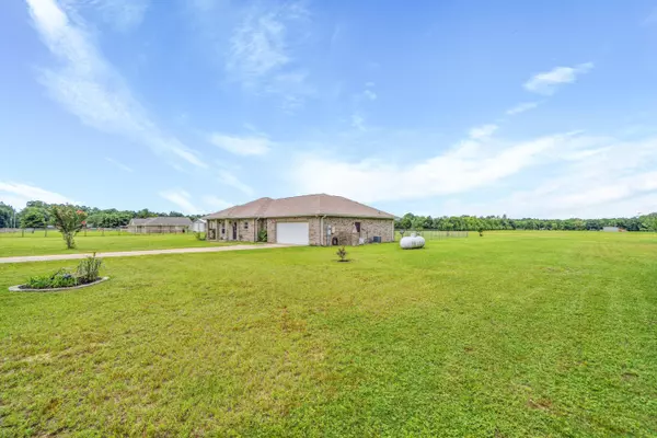 Holt, FL 32564,4820 Griffith Road