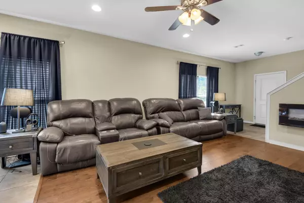 Crestview, FL 32539,107 Creve Core Drive