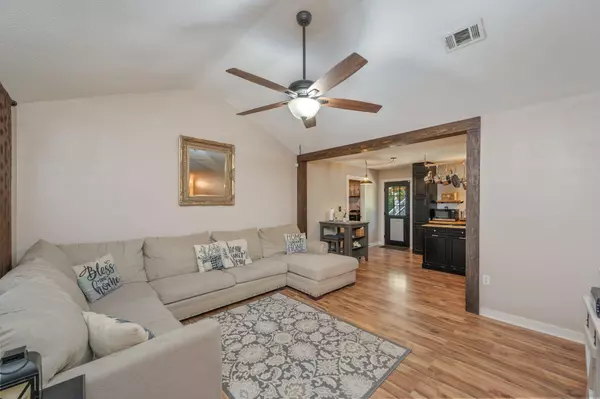Crestview, FL 32536,313 Lakeview Drive