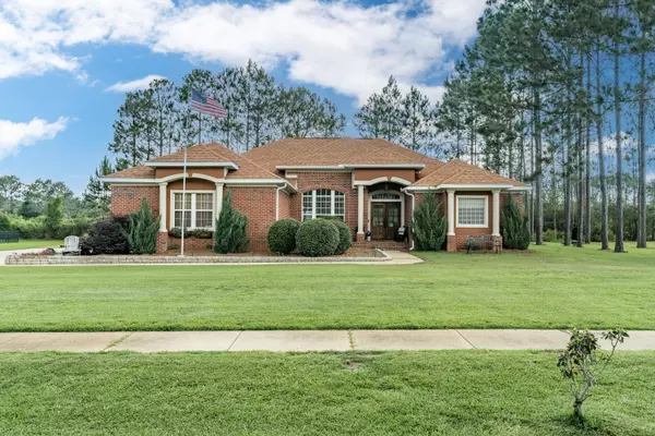 180 Gulf Pines Court, Freeport, FL 32439