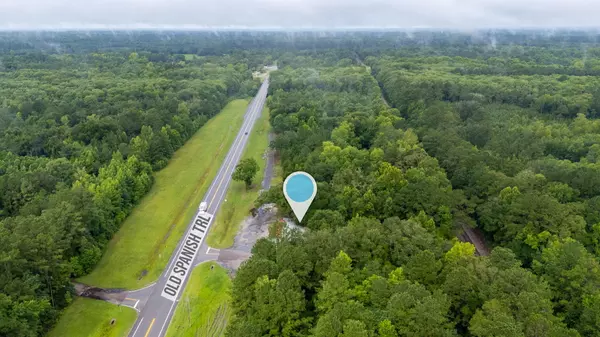 Caryville, FL 32427,836 Palmer Drive