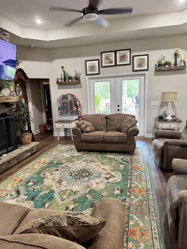 Gulf Breeze, FL 32563,5903 E Bay Boulevard