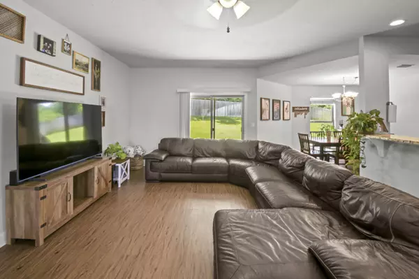 Crestview, FL 32539,300 Cassady Lane