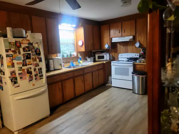 Defuniak Springs, FL 32433,114 Aero Drive