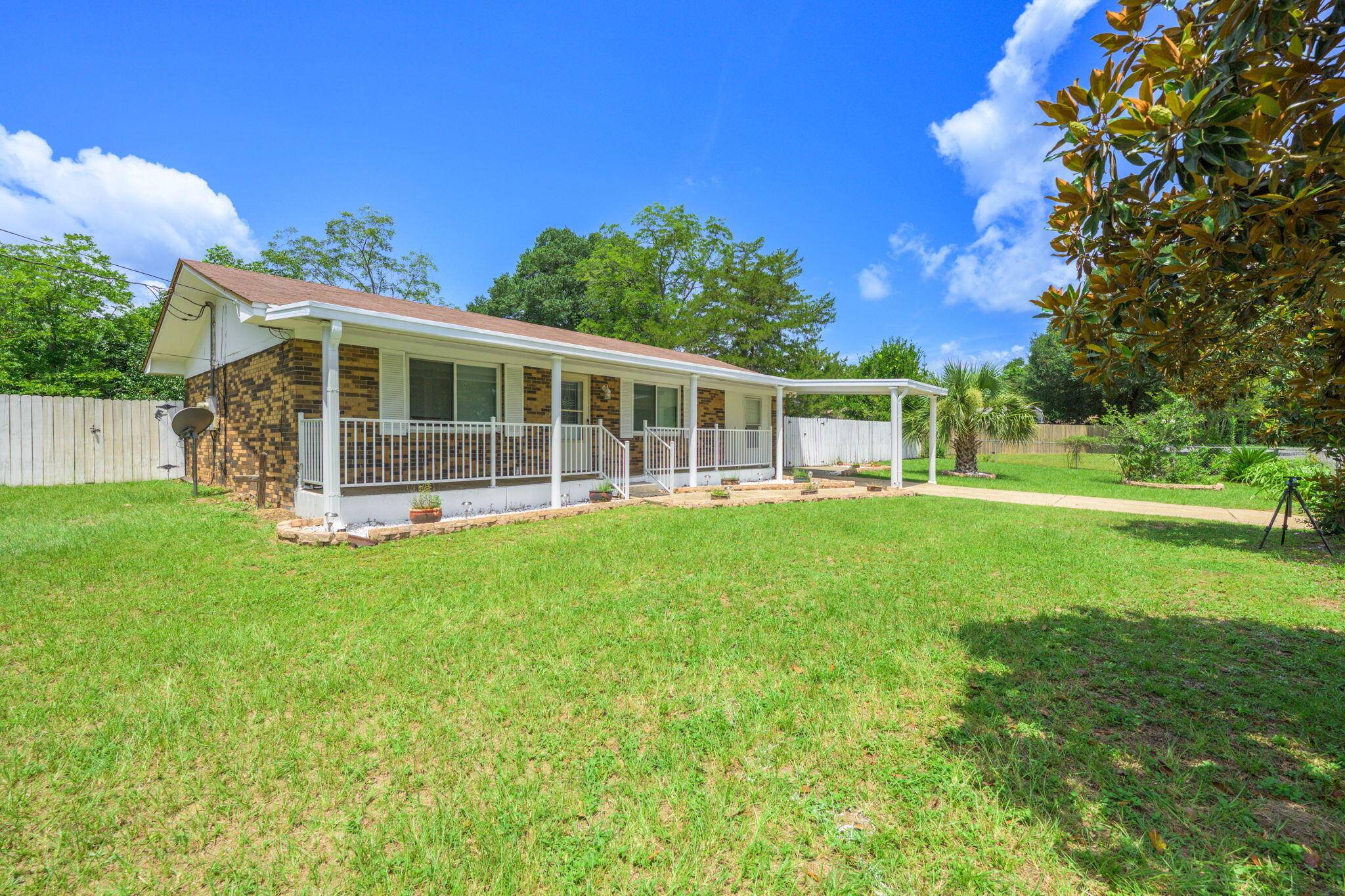 Crestview, FL 32539,632 Long Drive