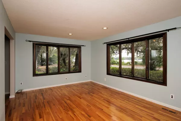 Valparaiso, FL 32580,223 S Bayshore Drive