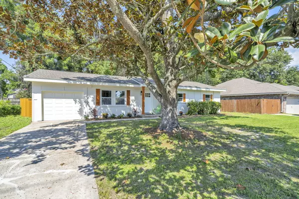 Fort Walton Beach, FL 32548,44 NW Robinwood Drive