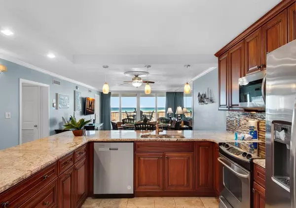 Destin, FL 32541,900 Gulf Shore Drive #1022