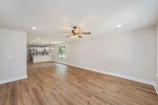 Crestview, FL 32539,5153 Lake Drive