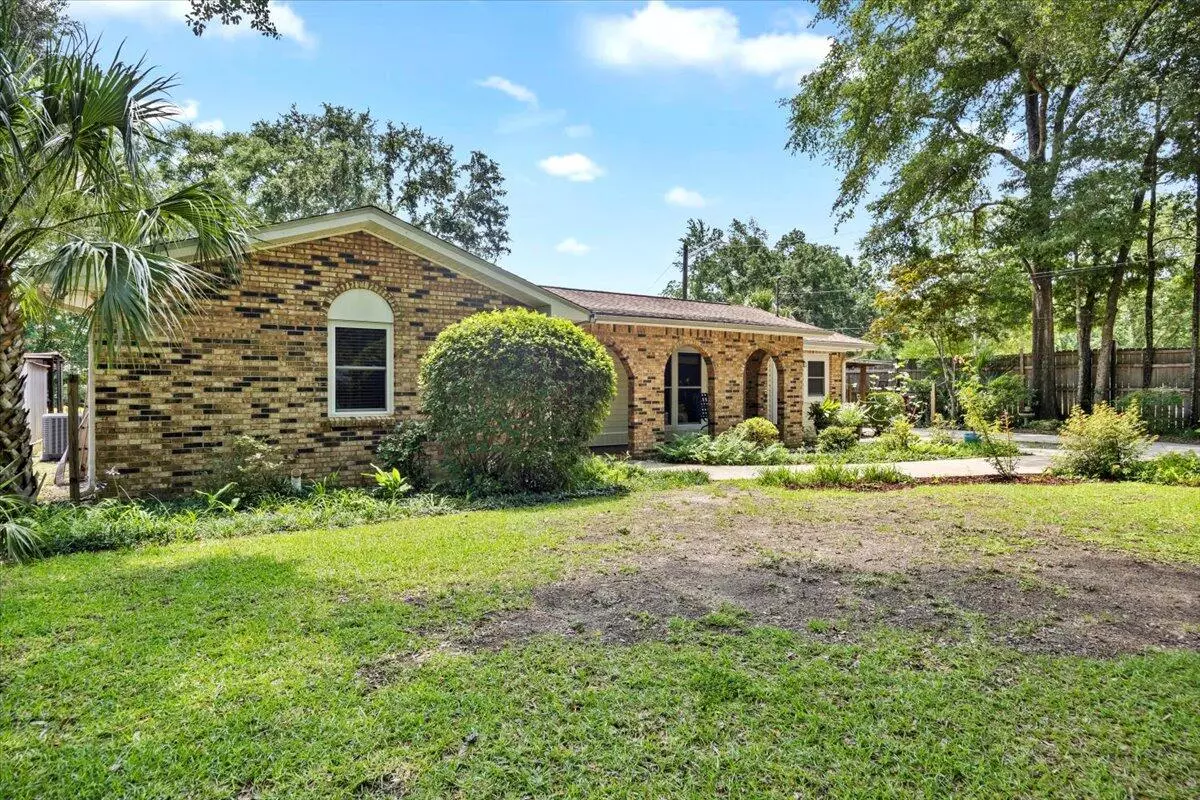 Crestview, FL 32536,295 Garden Street