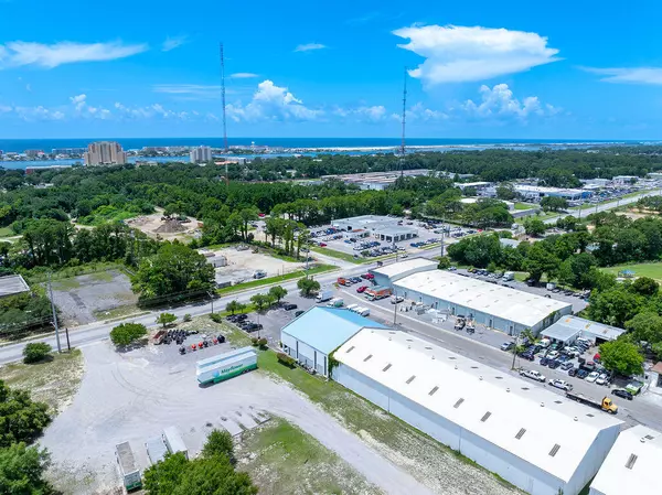Fort Walton Beach, FL 32548,113 NW Hollywood Boulevard