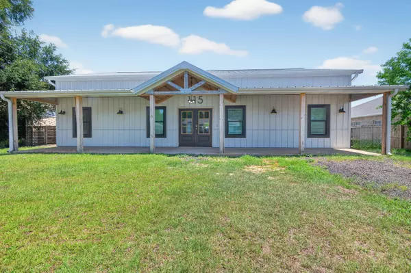 115 Ridgewood Avenue, Mary Esther, FL 32569