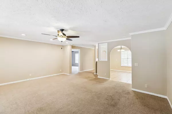 Milton, FL 32583,9348 Nichols Lake Road