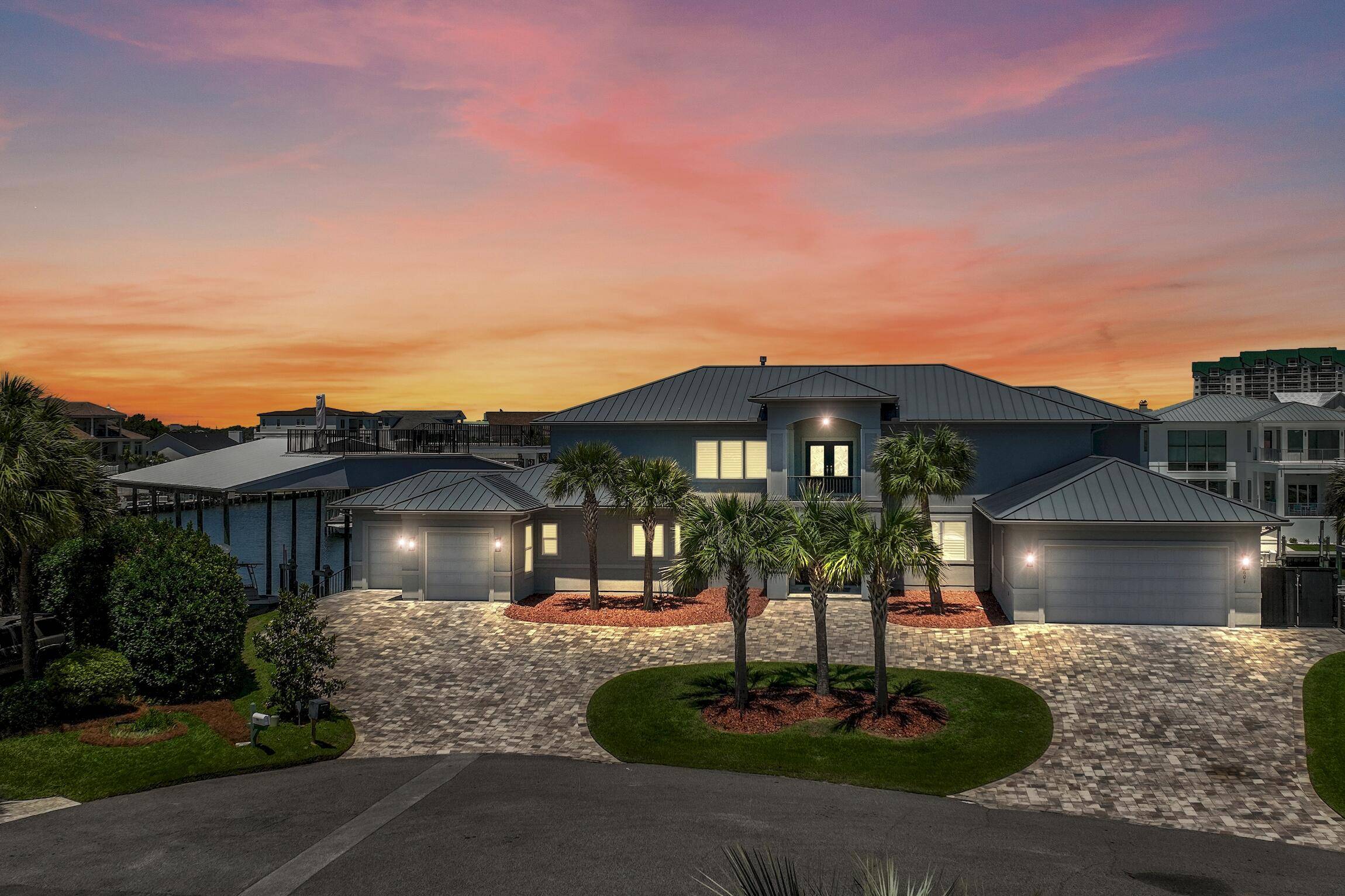 Destin, FL 32541,601 Magnolia Drive