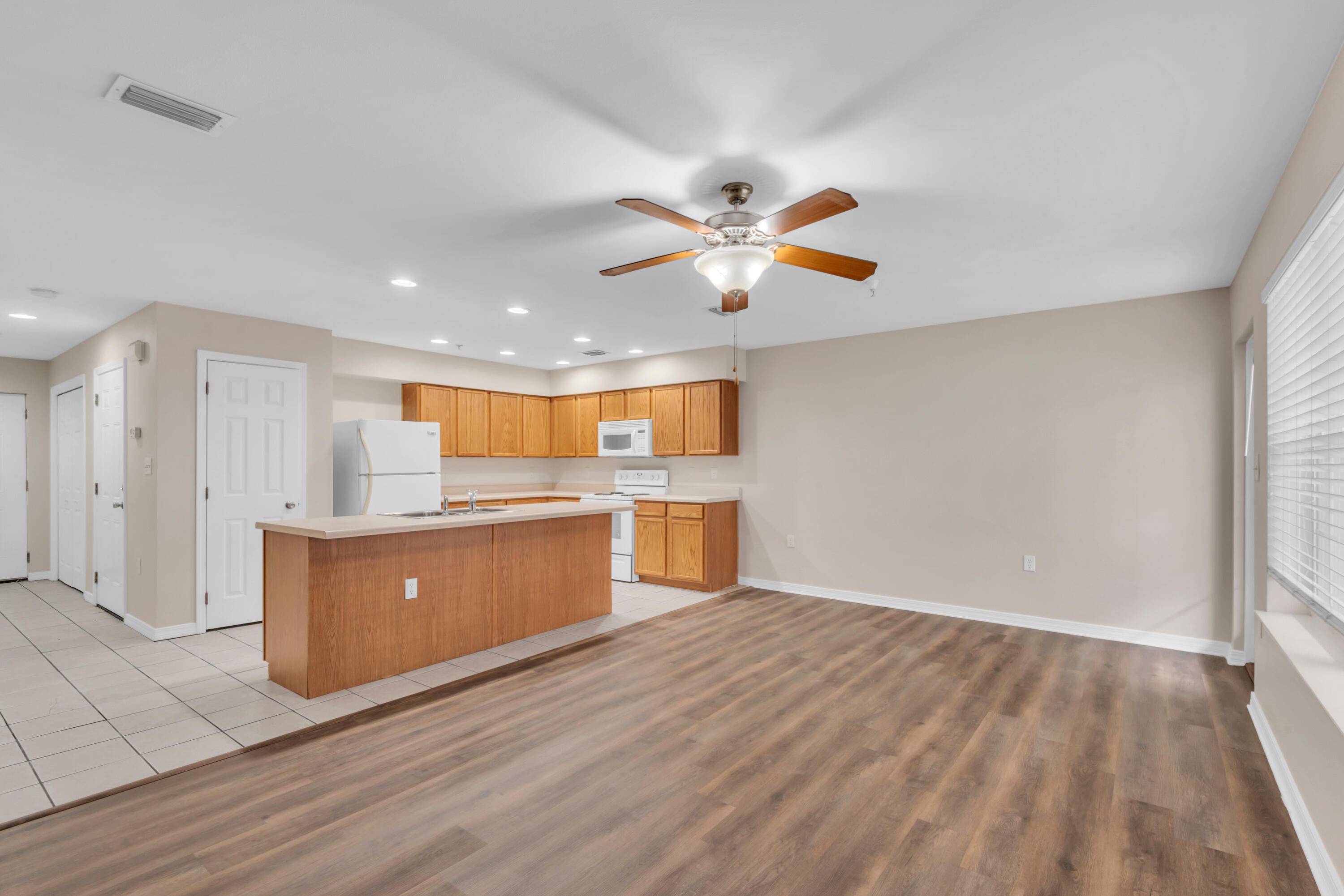 Fort Walton Beach, FL 32547,16 Woodham Avenue  #320
