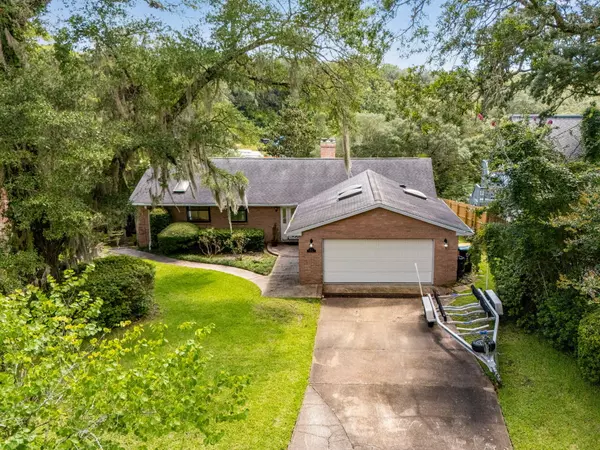 Fort Walton Beach, FL 32547,123 Star Drive