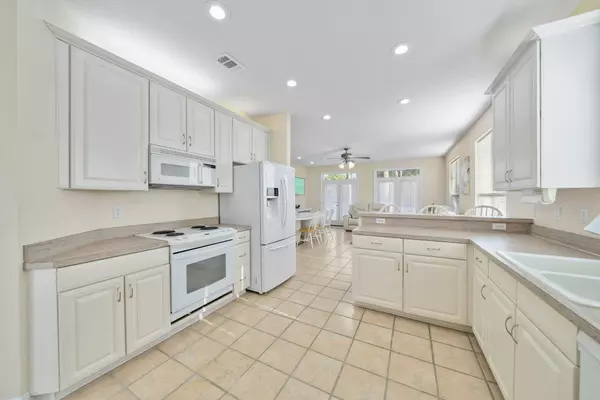 Destin, FL 32541,94 Terra Cotta Way