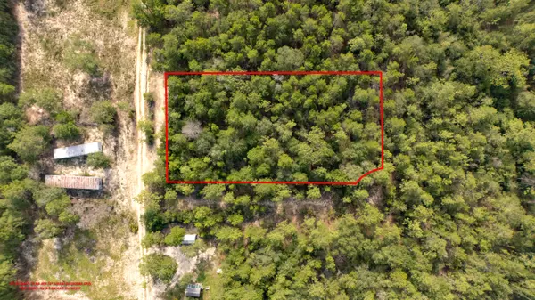 7 8 9 10 Tarpon Lane, Defuniak Springs, FL 32433