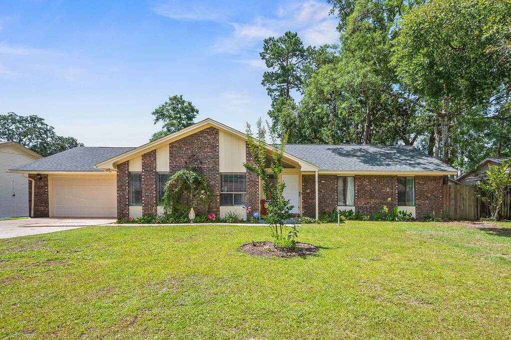 1016 Darlington Oak Drive, Niceville, FL 32578