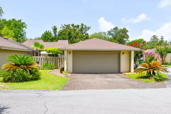 Niceville, FL 32578,700 Bay Drive  #1004