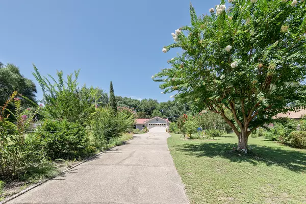 Crestview, FL 32539,5820 Laurelwood Drive