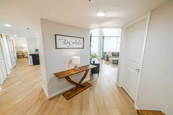 Destin, FL 32541,100 Gulf Shore Drive  #303